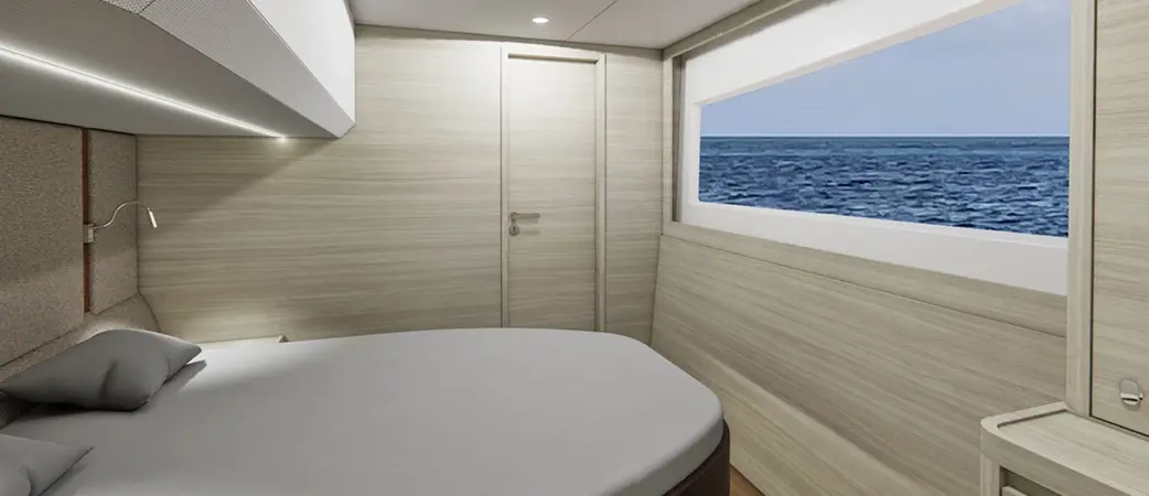 46-yacht-cabin-2-1042x450